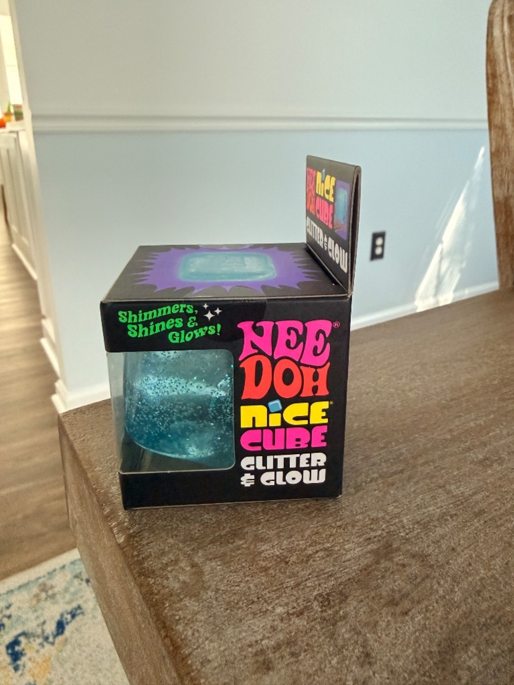NEEDOH Nice Cube Glitter & Glow - Picture 2 of 3